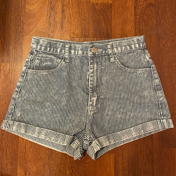 Forever 21 Shorts - Picture 1 of 8